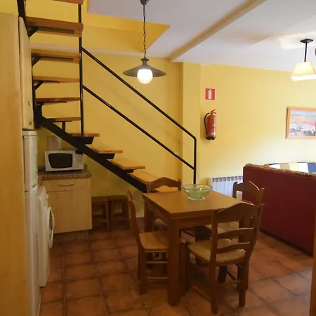 Hospedium Dlj Apartamentos Enjoy Cazorla La Iruela Exterior photo